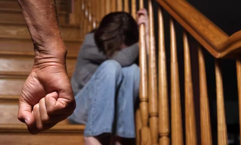 Schwere Vorwürfe gegen einen Anwalt und Familienvater. Er soll seine Kinder missbraucht und geschlagen haben. iStock (Symbolbild)