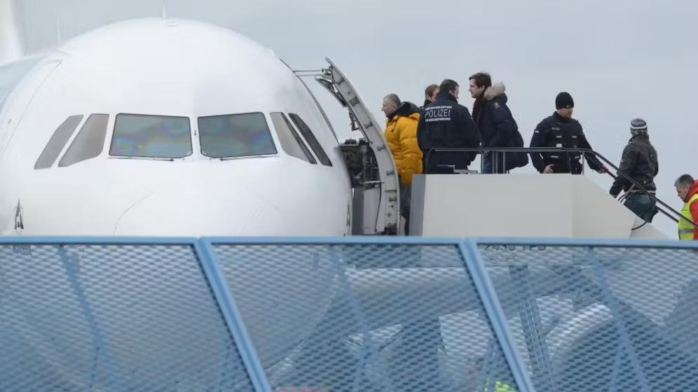 Ein 32-jähriger Mann soll abgeschoben werden. picturedesk.com (Symbolbild)