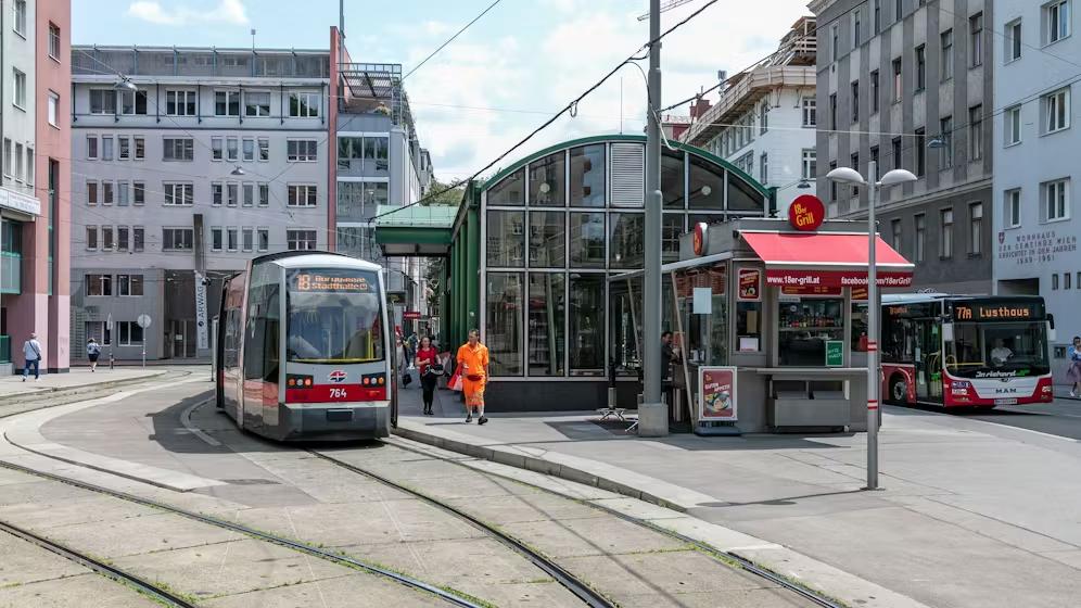 Wiener Linien Helmer