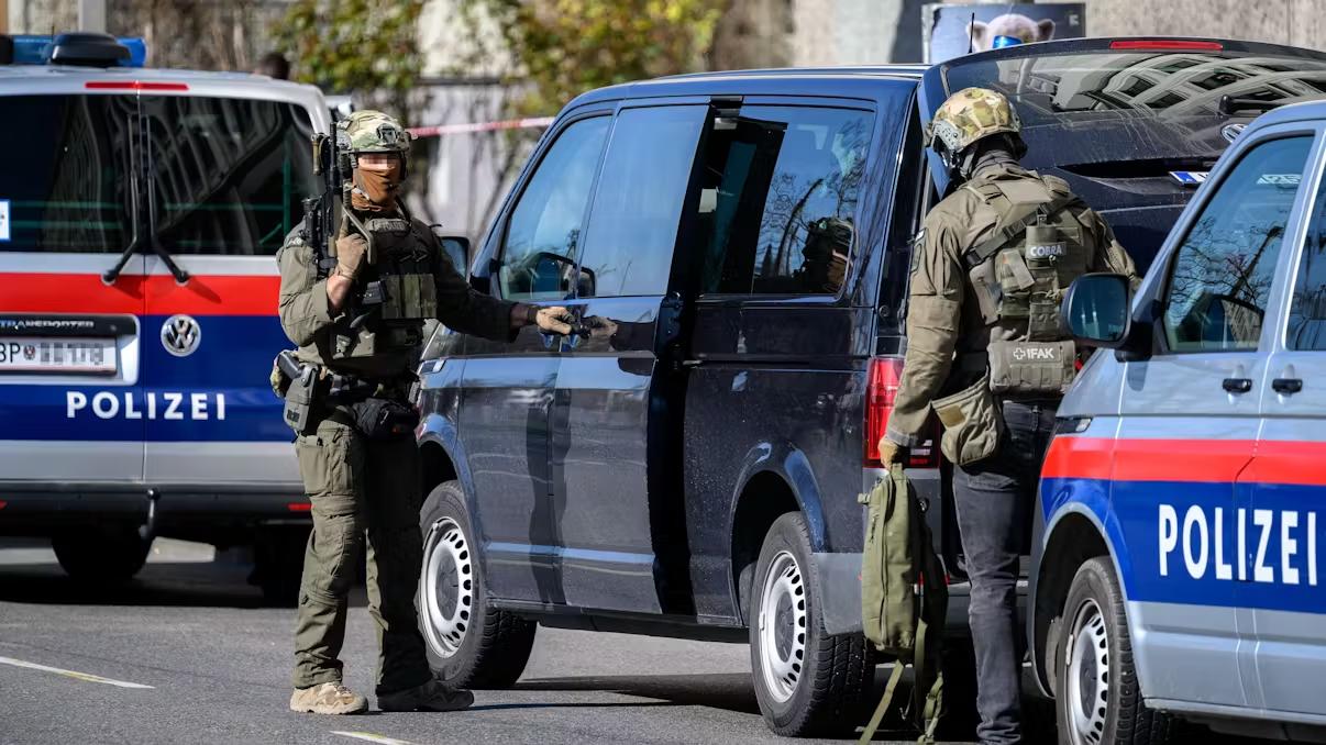 Auch das Einsatzkommando Cobra war vor Ort. Max Slovencik / picturedesk.com (Symbolbild)